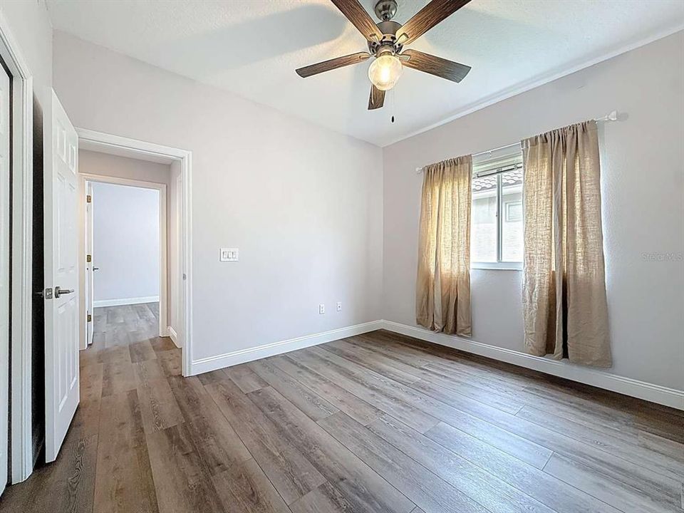 Active With Contract: $865,000 (4 beds, 3 baths, 2513 Square Feet)