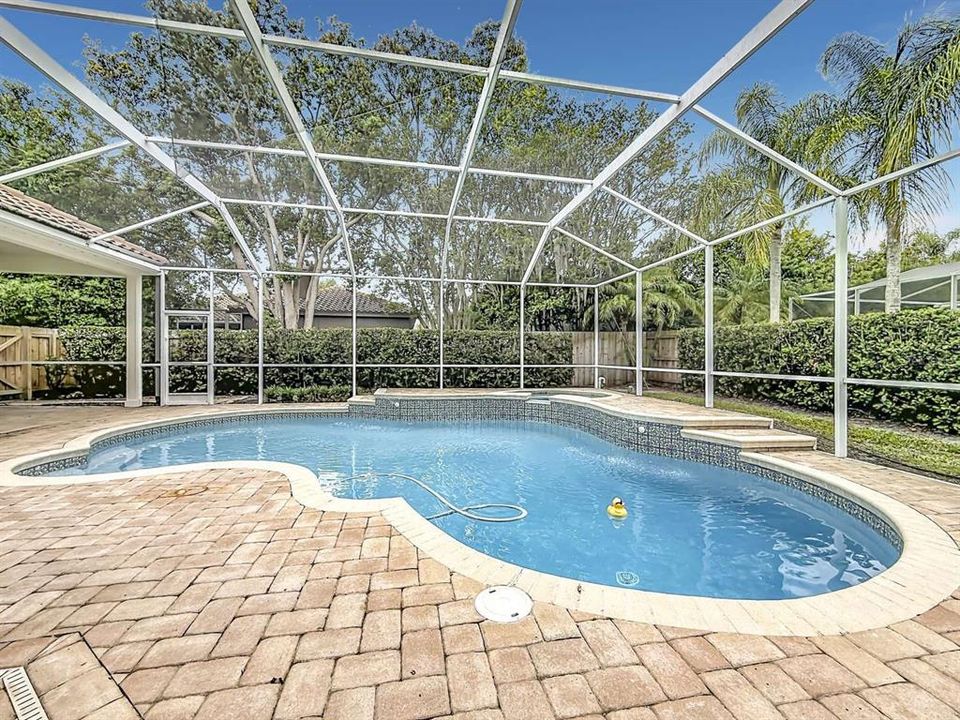 Active With Contract: $865,000 (4 beds, 3 baths, 2513 Square Feet)