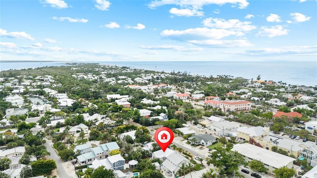 For Sale: $3,295,000 (2 beds, 2 baths, 1080 Square Feet)