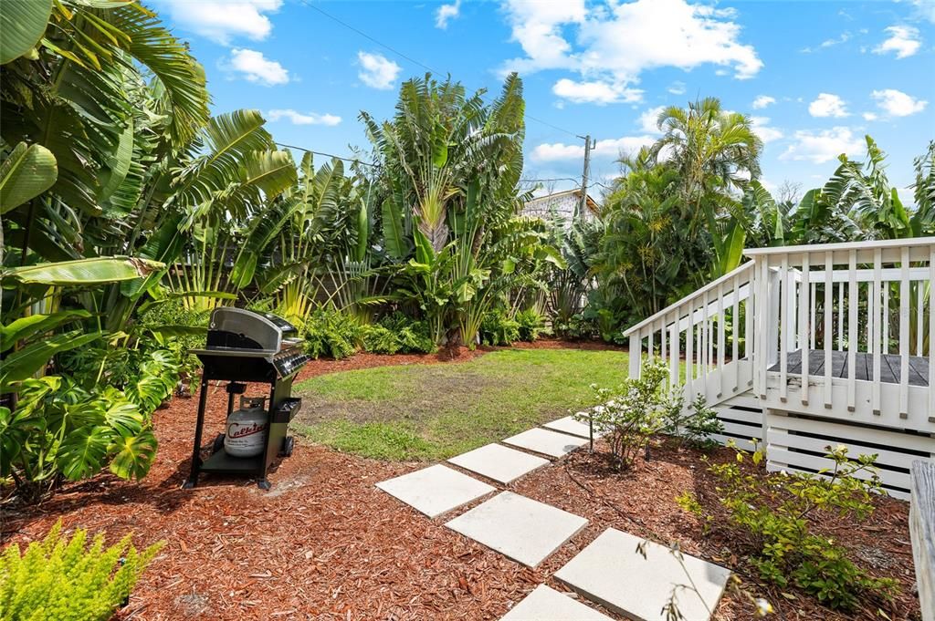 For Sale: $3,295,000 (2 beds, 2 baths, 1080 Square Feet)