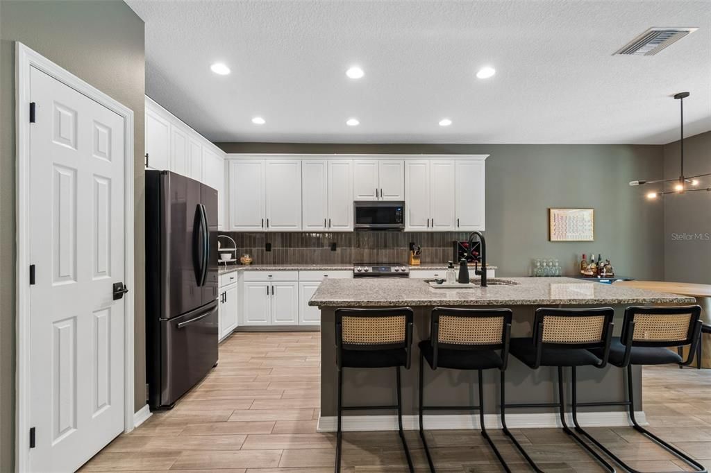 For Sale: $559,000 (4 beds, 3 baths, 2313 Square Feet)