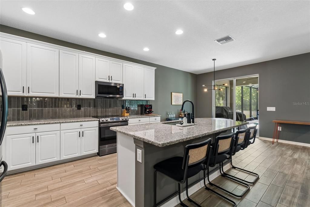 For Sale: $559,000 (4 beds, 3 baths, 2313 Square Feet)