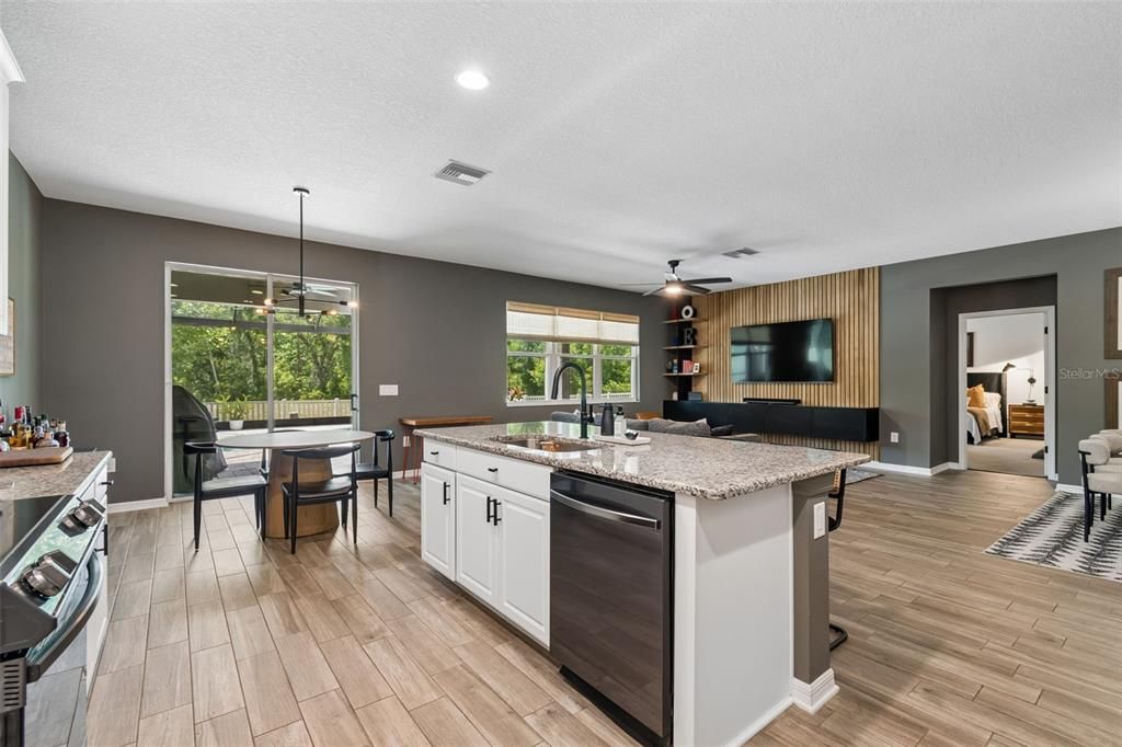 For Sale: $559,000 (4 beds, 3 baths, 2313 Square Feet)