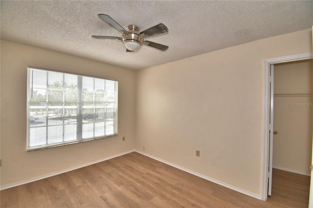 Active With Contract: $2,400 (3 beds, 3 baths, 1580 Square Feet)