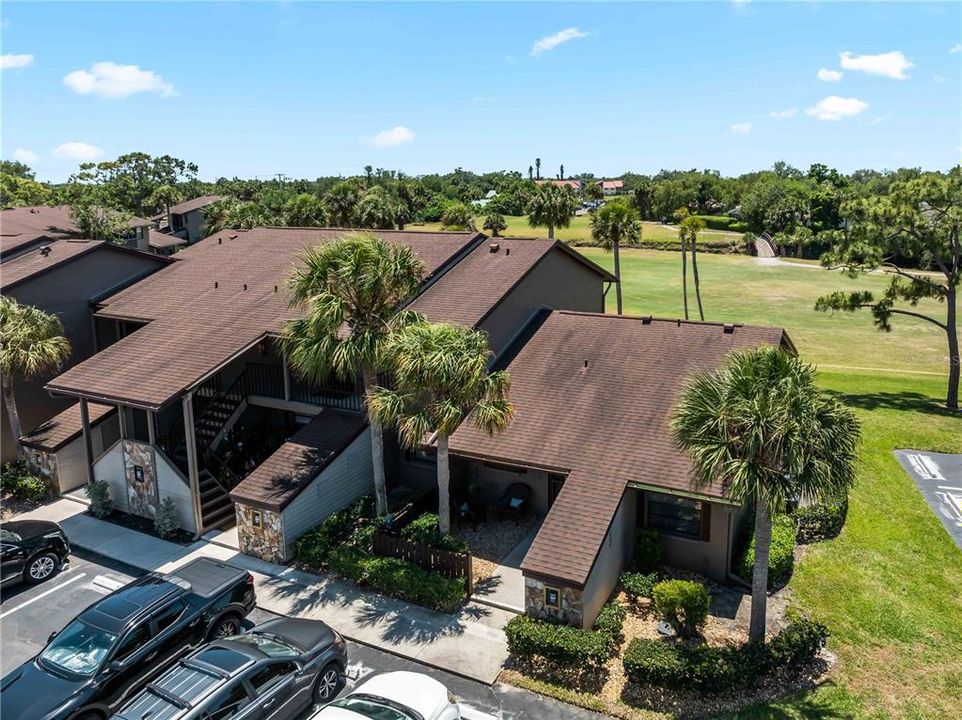 For Sale: $204,900 (2 beds, 2 baths, 908 Square Feet)