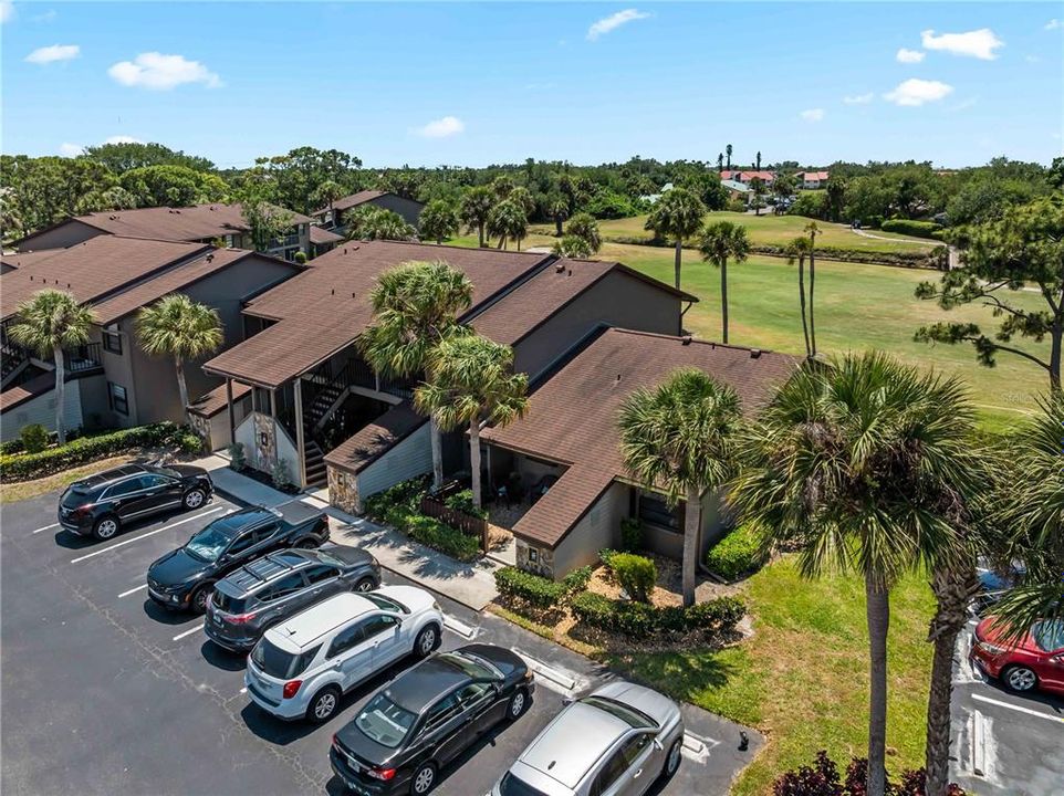 For Sale: $204,900 (2 beds, 2 baths, 908 Square Feet)