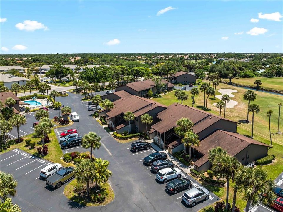 For Sale: $204,900 (2 beds, 2 baths, 908 Square Feet)