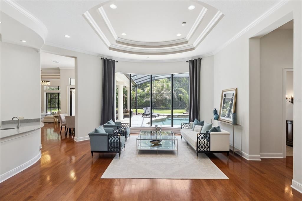 Activo con contrato: $1,499,000 (5 camas, 3 baños, 3952 Pies cuadrados)