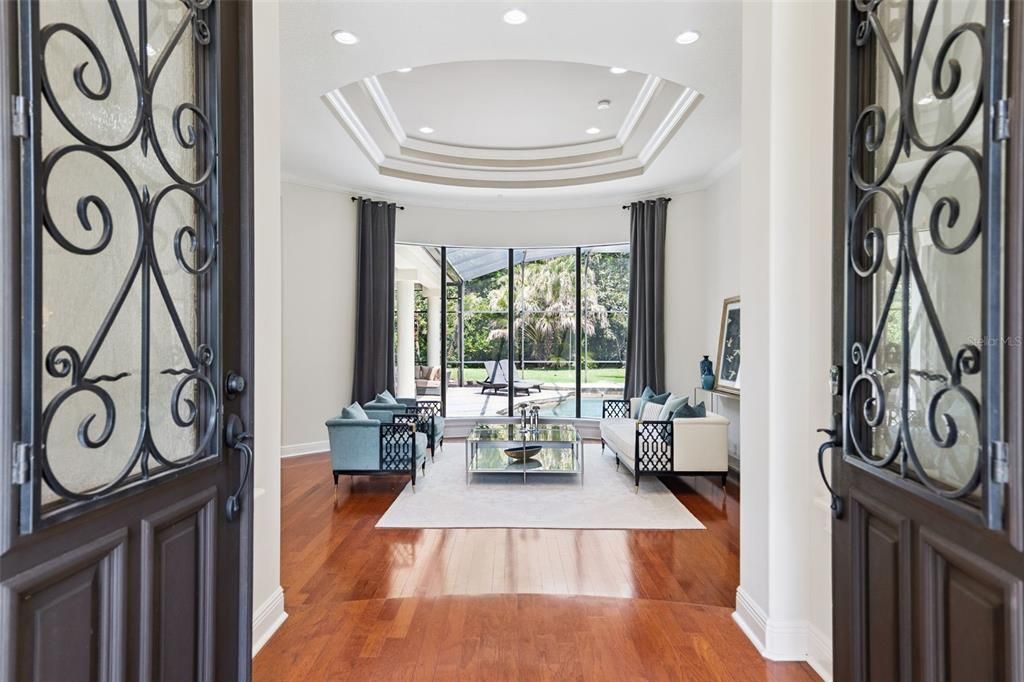 Activo con contrato: $1,499,000 (5 camas, 3 baños, 3952 Pies cuadrados)