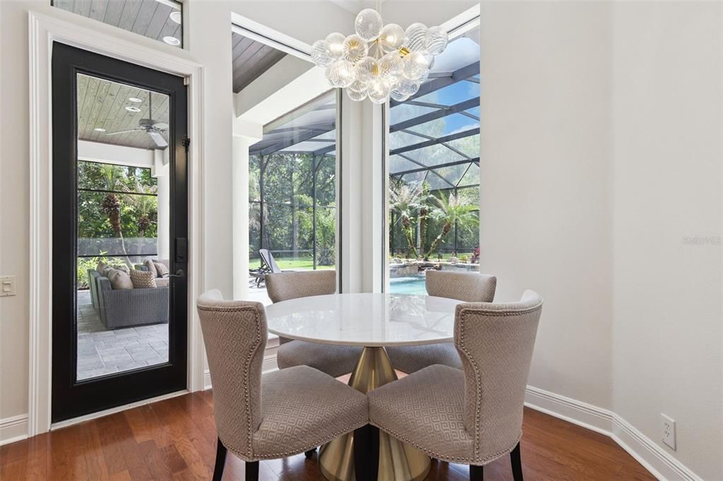 Activo con contrato: $1,499,000 (5 camas, 3 baños, 3952 Pies cuadrados)