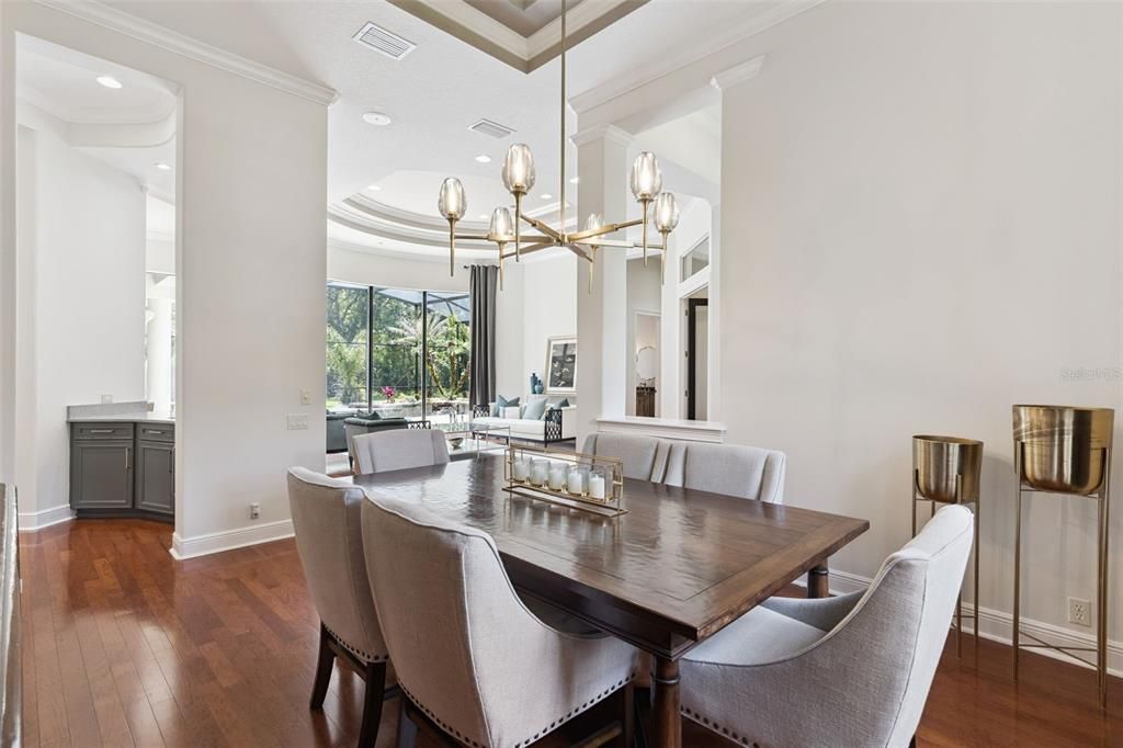 Activo con contrato: $1,499,000 (5 camas, 3 baños, 3952 Pies cuadrados)