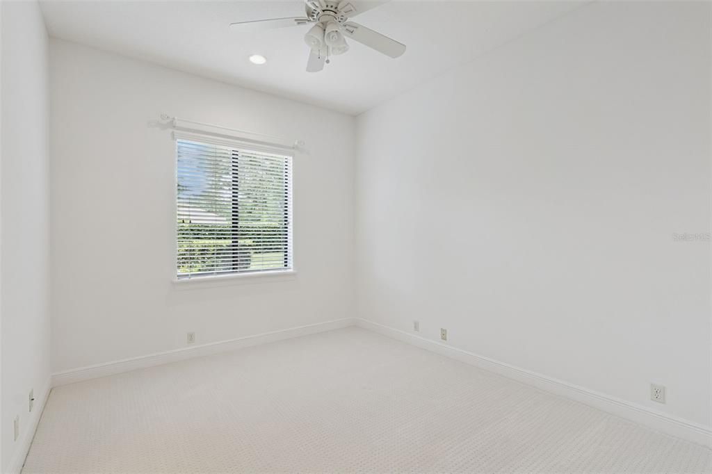 Activo con contrato: $1,499,000 (5 camas, 3 baños, 3952 Pies cuadrados)