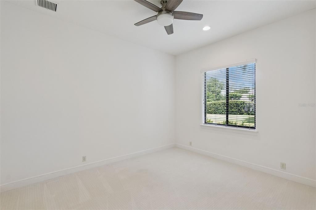 Activo con contrato: $1,499,000 (5 camas, 3 baños, 3952 Pies cuadrados)