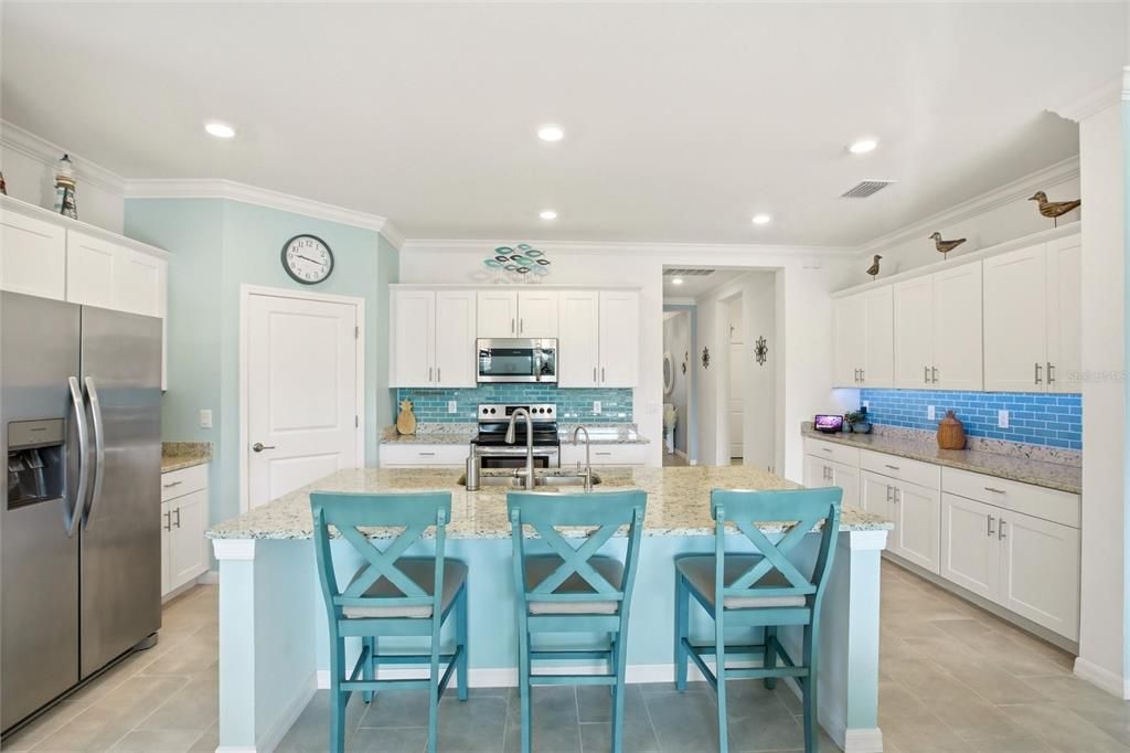 Active With Contract: $529,999 (3 beds, 3 baths, 2214 Square Feet)