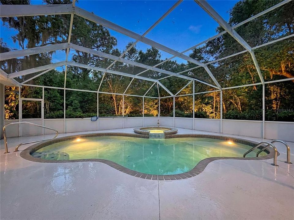 En Venta: $599,000 (4 camas, 3 baños, 3375 Pies cuadrados)