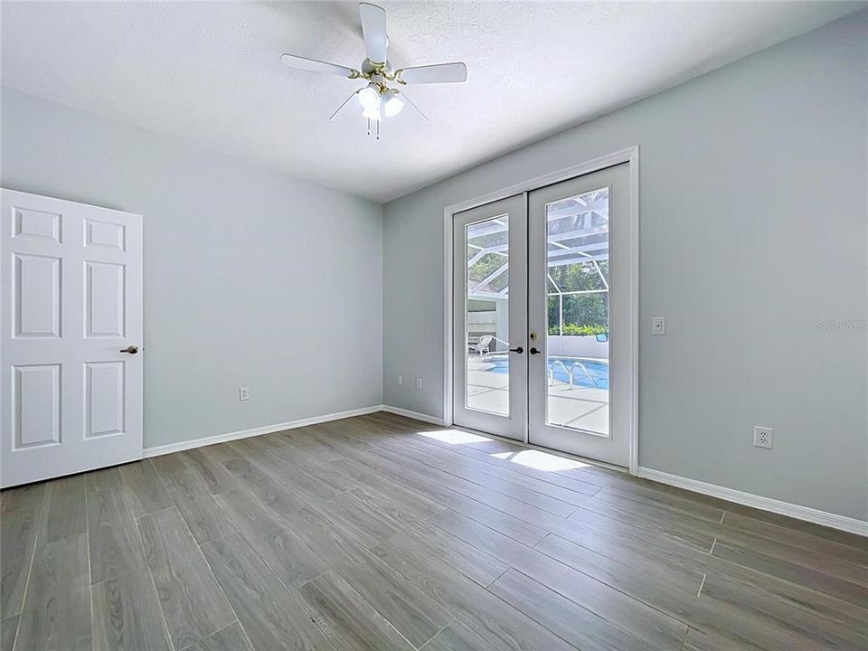 En Venta: $599,000 (4 camas, 3 baños, 3375 Pies cuadrados)