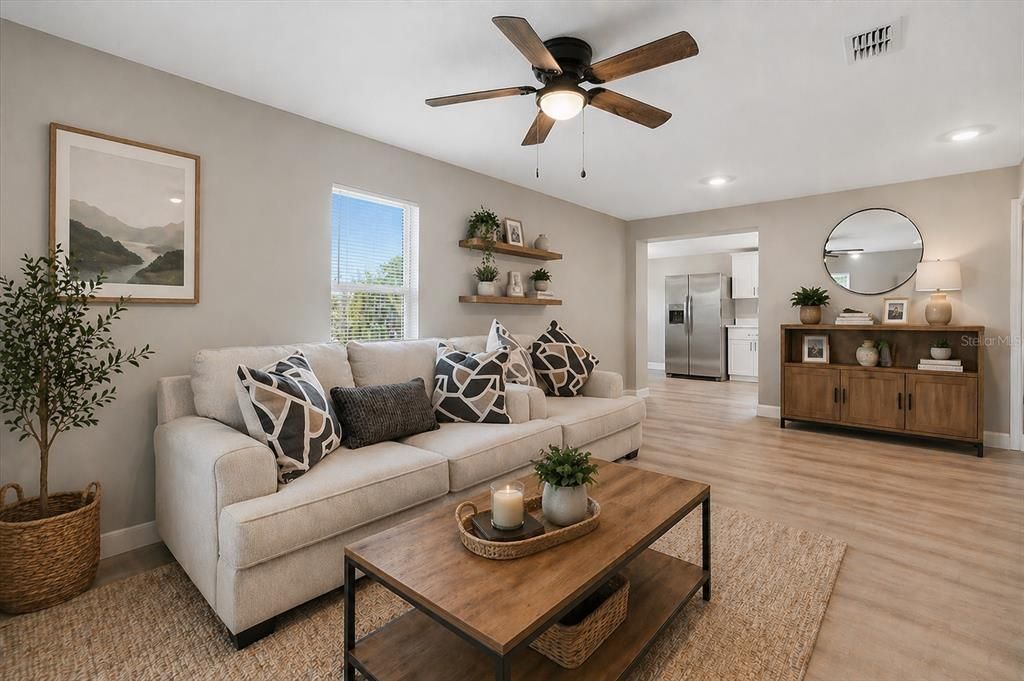 For Sale: $209,000 (3 beds, 2 baths, 996 Square Feet)