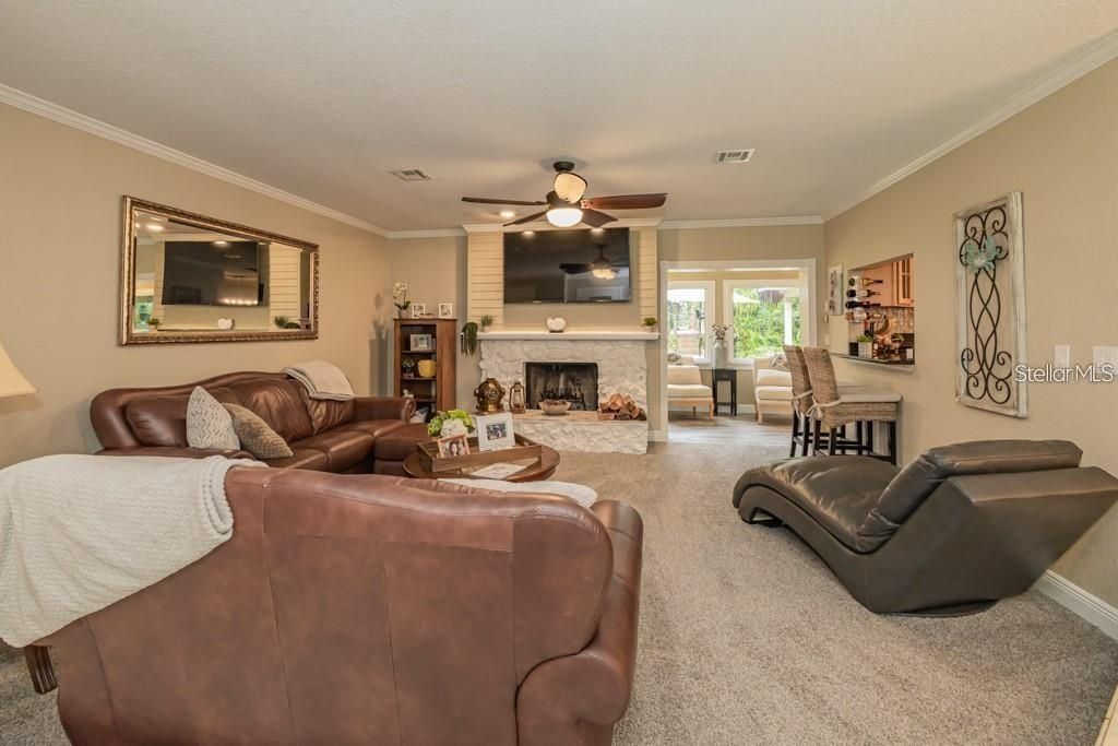 For Sale: $745,000 (4 beds, 2 baths, 2244 Square Feet)