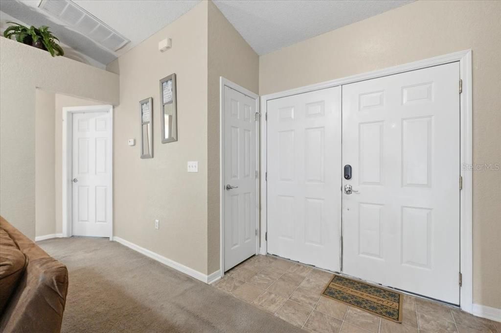Activo con contrato: $250,000 (3 camas, 2 baños, 1429 Pies cuadrados)