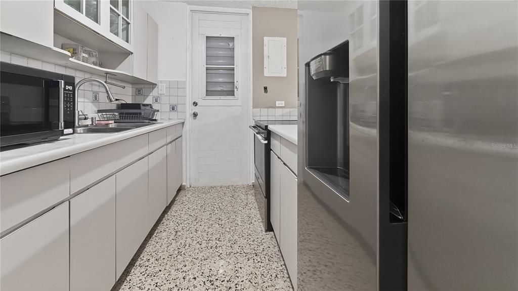 En Venta: $250,000 (3 camas, 2 baños, 1112 Pies cuadrados)