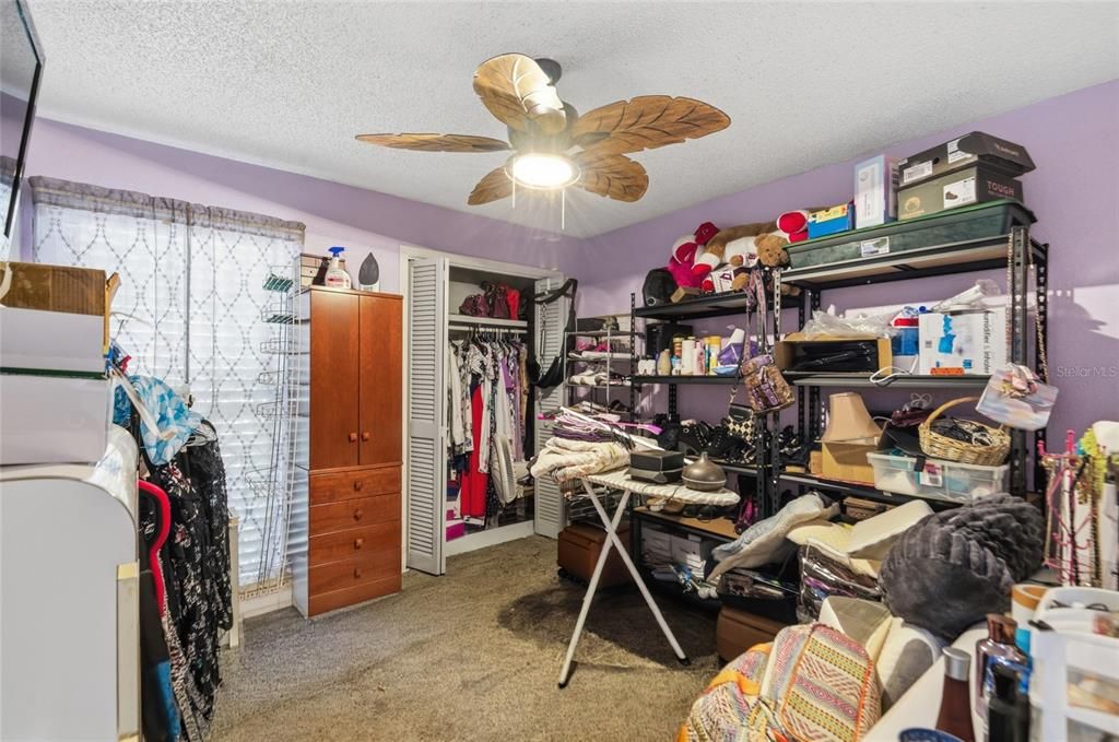 Active With Contract: $249,900 (3 beds, 2 baths, 1647 Square Feet)