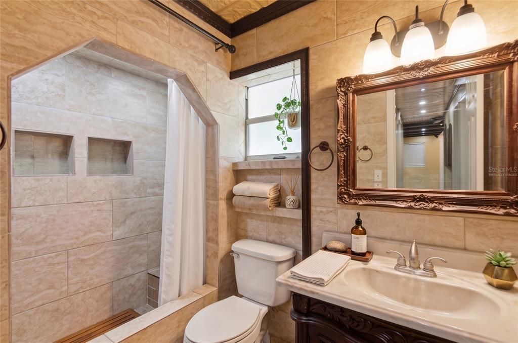 Active With Contract: $249,900 (3 beds, 2 baths, 1647 Square Feet)