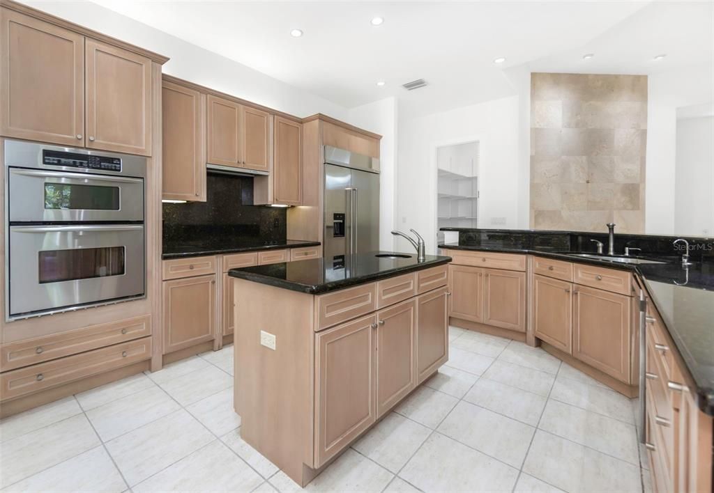 На продажу: $955,000 (4 спален, 3 ванн, 3344 Квадратных фут)