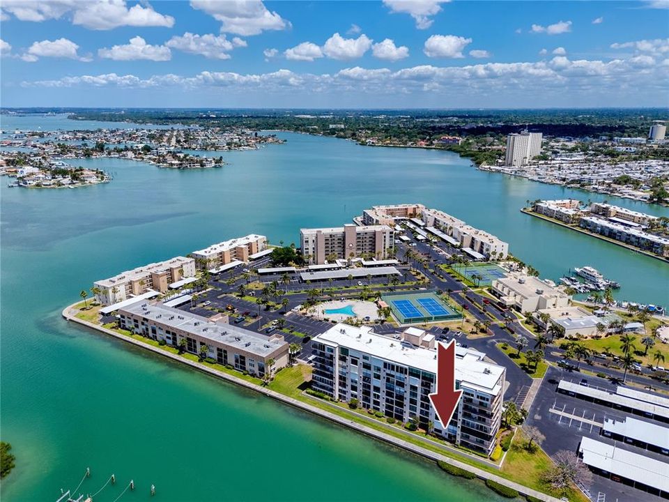 Activo con contrato: $198,000 (1 camas, 2 baños, 925 Pies cuadrados)