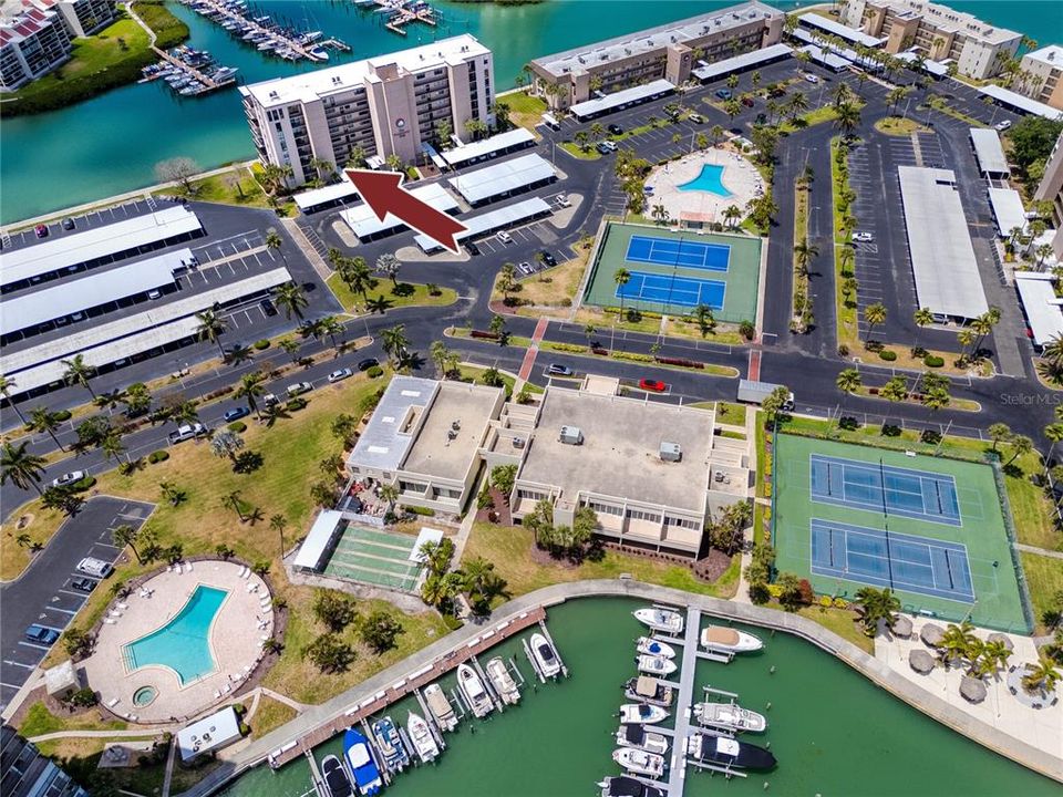 Activo con contrato: $198,000 (1 camas, 2 baños, 925 Pies cuadrados)