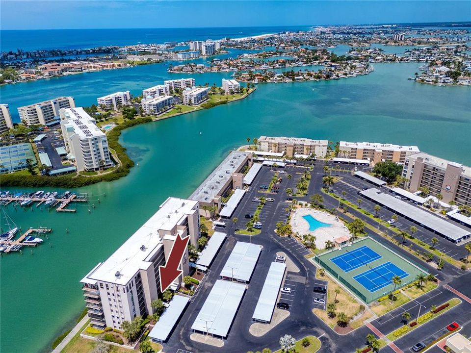 Activo con contrato: $198,000 (1 camas, 2 baños, 925 Pies cuadrados)