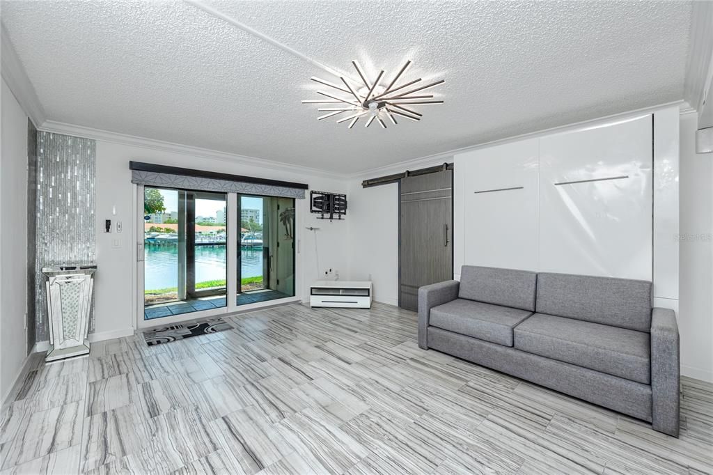 Activo con contrato: $198,000 (1 camas, 2 baños, 925 Pies cuadrados)