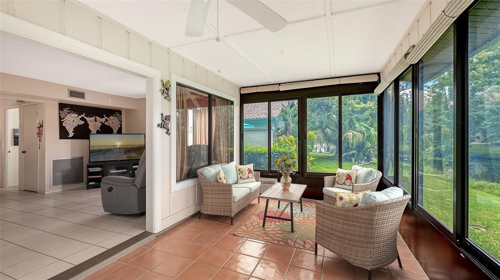 En Venta: $300,000 (3 camas, 2 baños, 2124 Pies cuadrados)