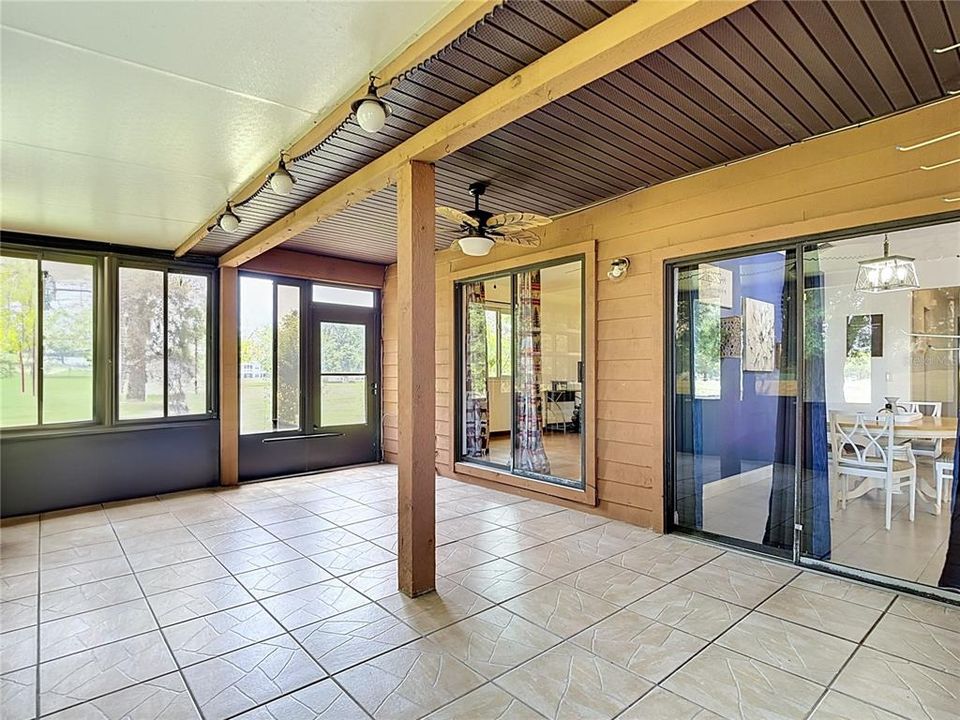 Activo con contrato: $299,900 (3 camas, 3 baños, 1848 Pies cuadrados)