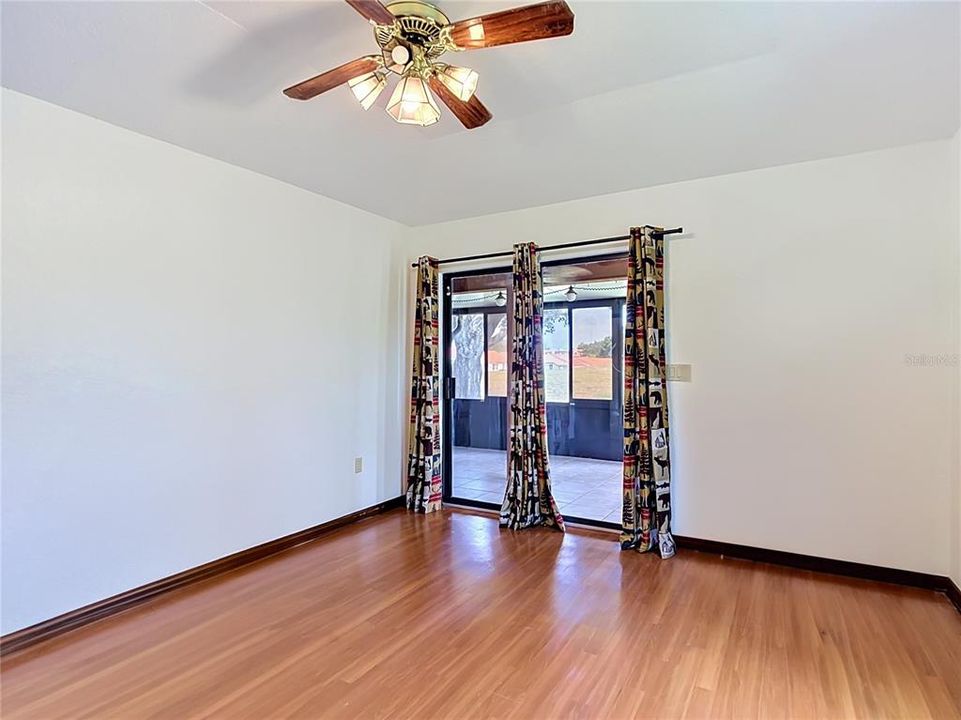 Activo con contrato: $299,900 (3 camas, 3 baños, 1848 Pies cuadrados)