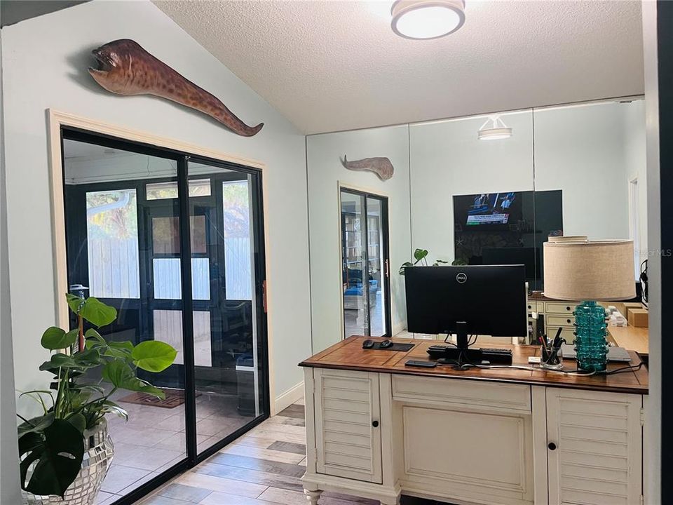 For Sale: $625,000 (3 beds, 2 baths, 1709 Square Feet)