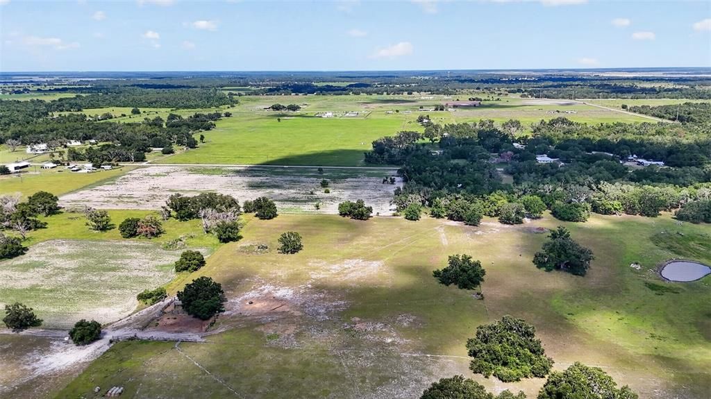 En Venta: $749,999 (16.00 acres)