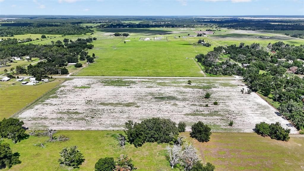En Venta: $749,999 (16.00 acres)