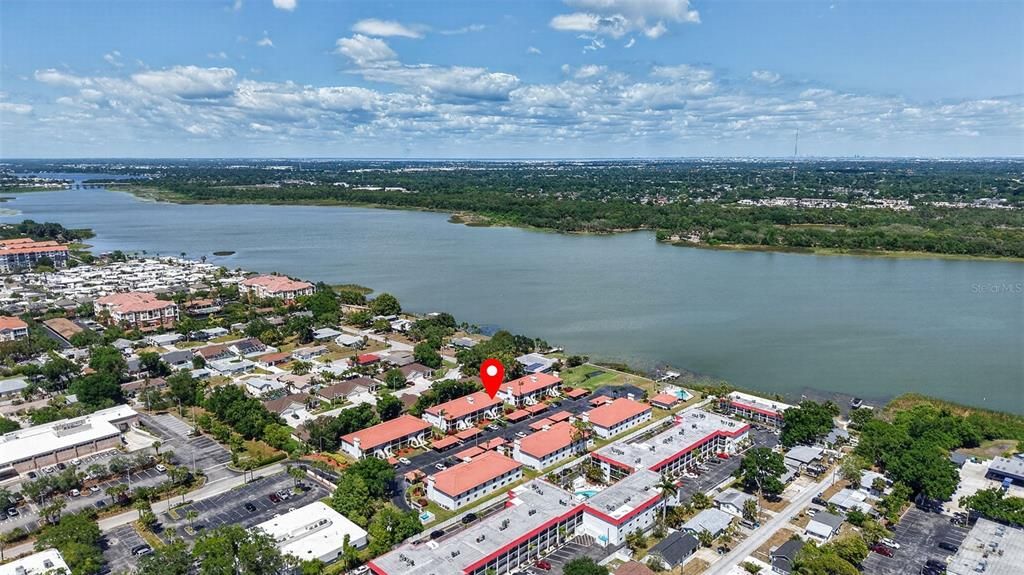 Activo con contrato: $250,000 (2 camas, 2 baños, 1105 Pies cuadrados)