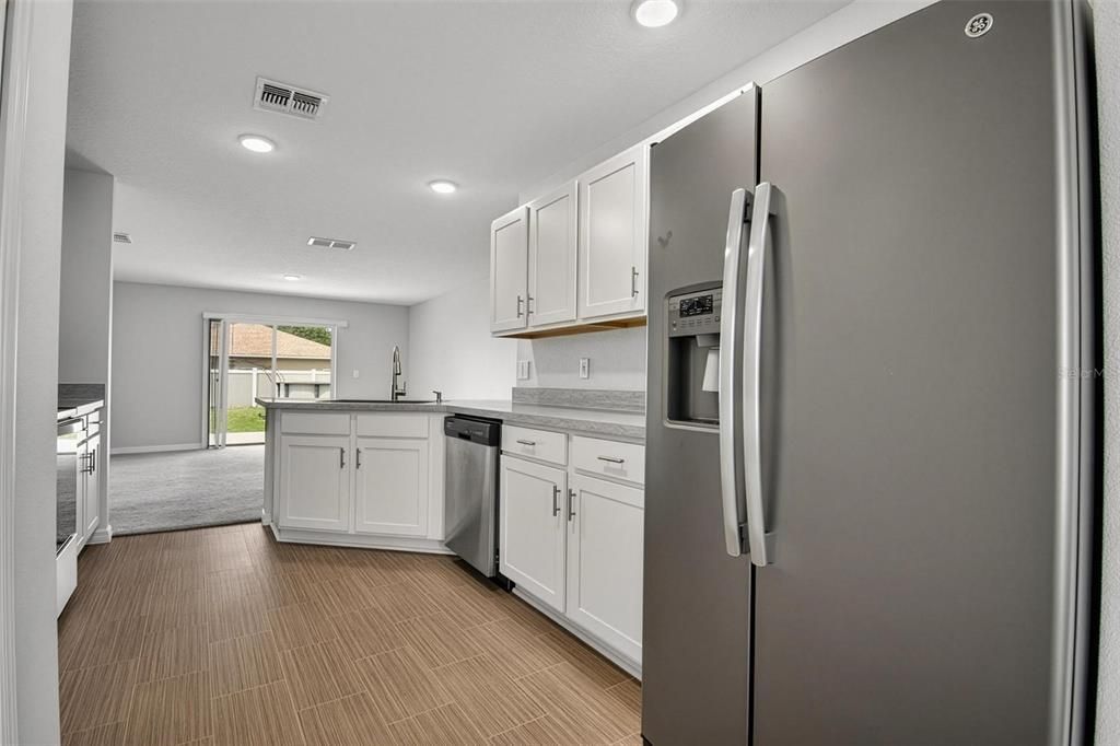 Activo con contrato: $299,000 (3 camas, 2 baños, 1552 Pies cuadrados)