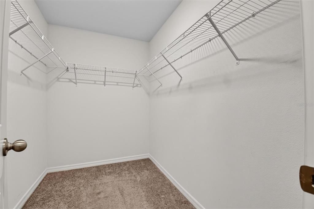 Activo con contrato: $299,000 (3 camas, 2 baños, 1552 Pies cuadrados)