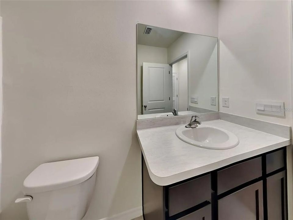 For Sale: $212,000 (3 beds, 2 baths, 1688 Square Feet)