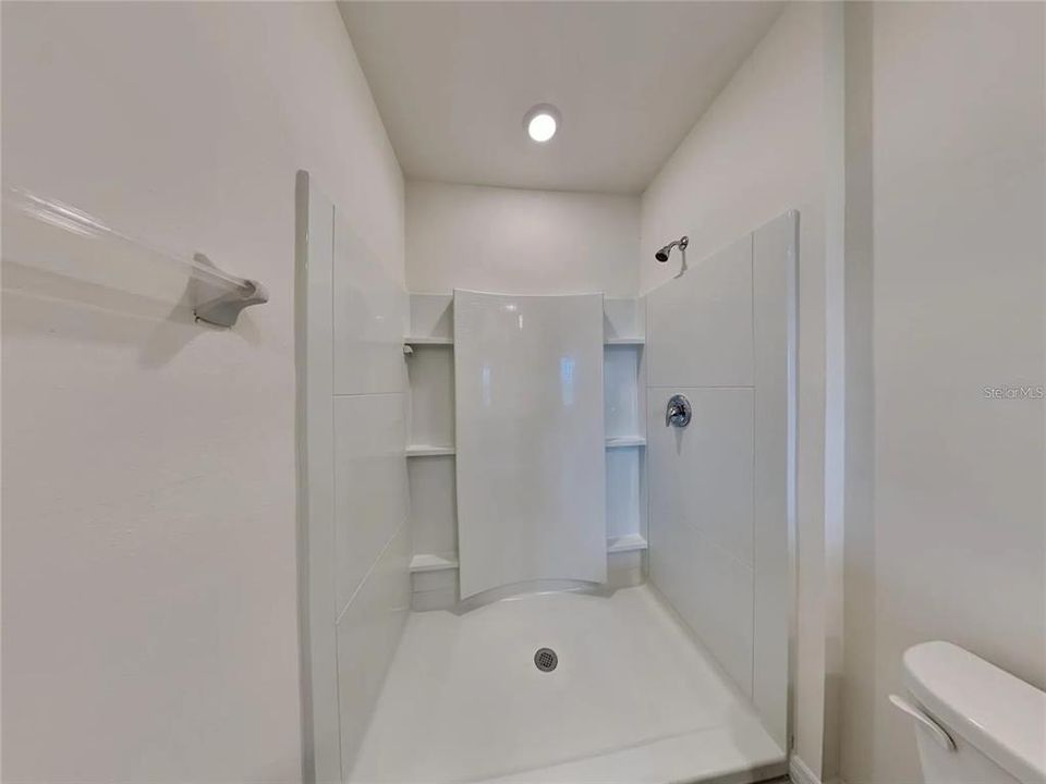 For Sale: $212,000 (3 beds, 2 baths, 1688 Square Feet)