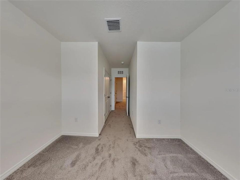 For Sale: $212,000 (3 beds, 2 baths, 1688 Square Feet)