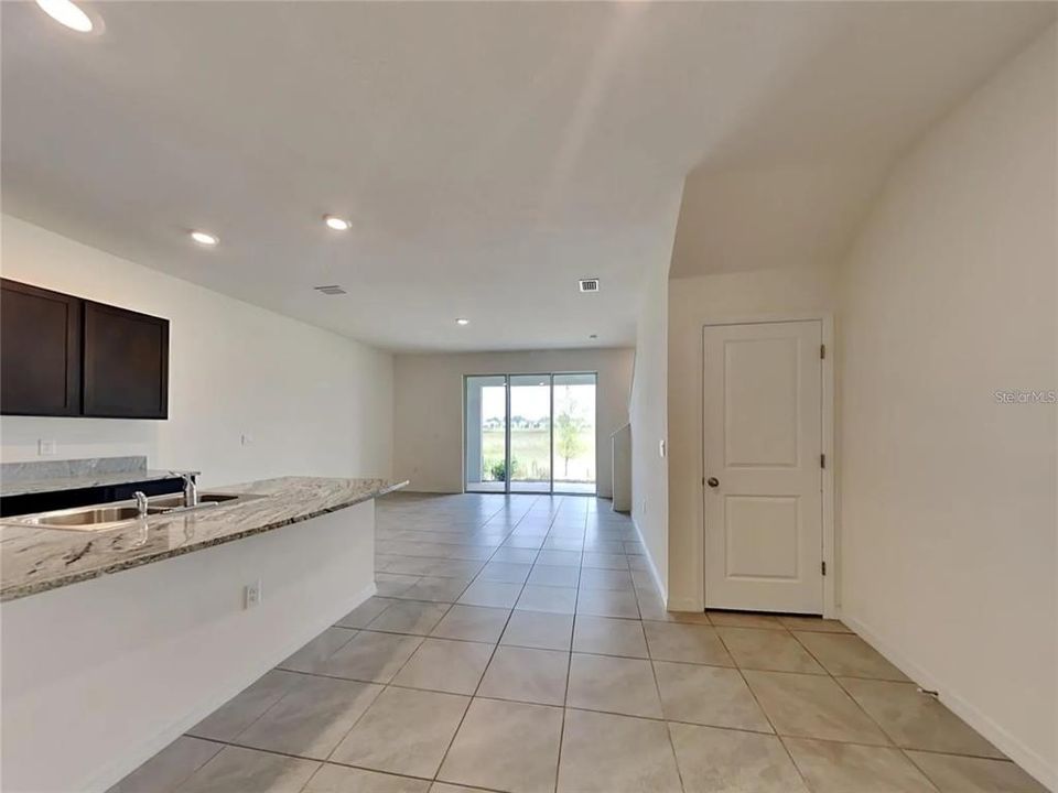 For Sale: $212,000 (3 beds, 2 baths, 1688 Square Feet)