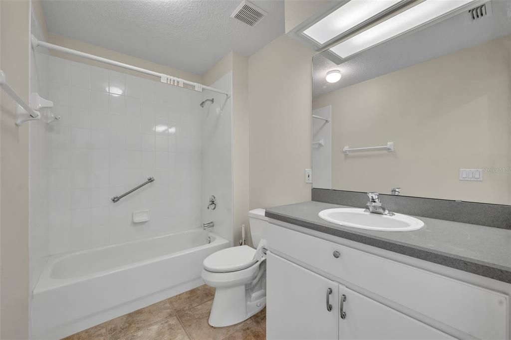 For Sale: $274,500 (3 beds, 2 baths, 1438 Square Feet)