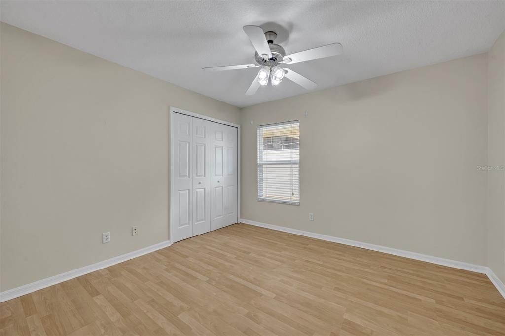 For Sale: $274,500 (3 beds, 2 baths, 1438 Square Feet)