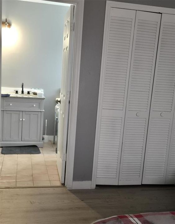 En Venta: $670,000 (5 camas, 4 baños, 3434 Pies cuadrados)
