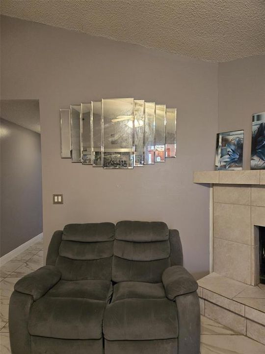 En Venta: $670,000 (5 camas, 4 baños, 3434 Pies cuadrados)