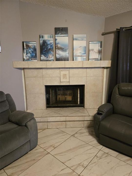 En Venta: $670,000 (5 camas, 4 baños, 3434 Pies cuadrados)
