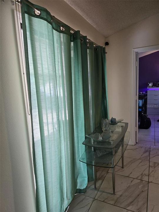 En Venta: $670,000 (5 camas, 4 baños, 3434 Pies cuadrados)